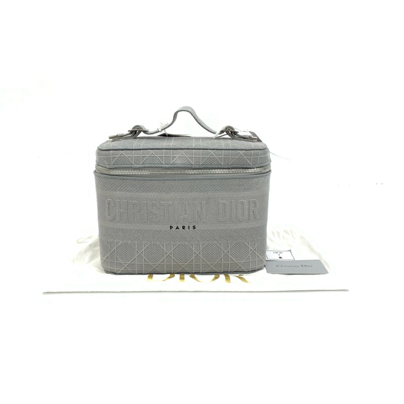 Dior 灰色 Travel Vanity 藤格紋 刺繡 帆布 大號 化妝包-0