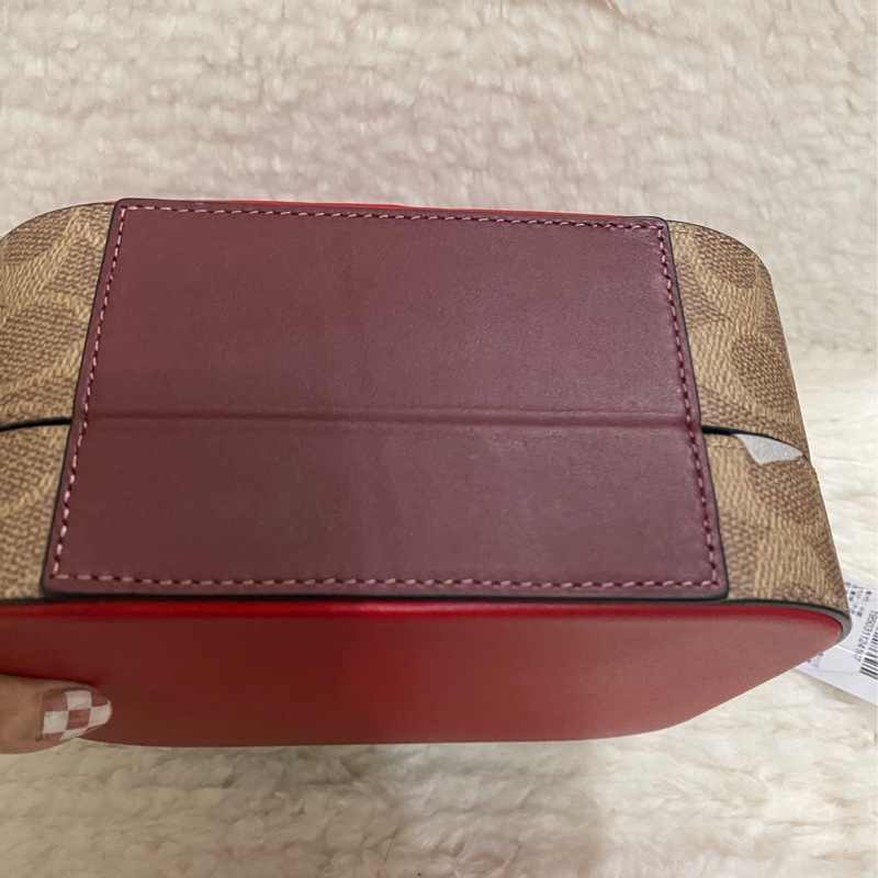 未使用 coach 手提肩背硬殼包(原價28800元)-15