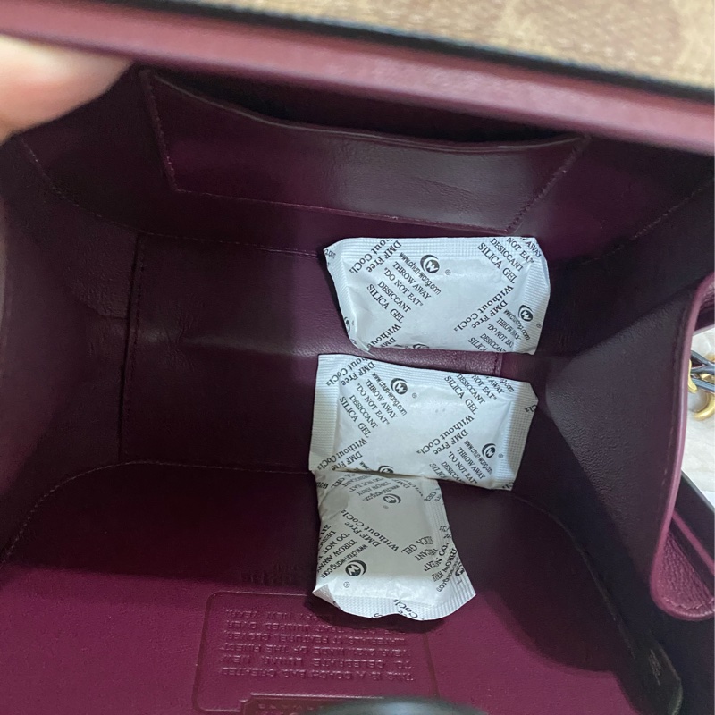 未使用 coach 手提肩背硬殼包(原價28800元)-26