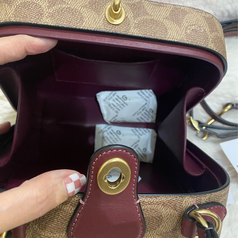 未使用 coach 手提肩背硬殼包(原價28800元)-27