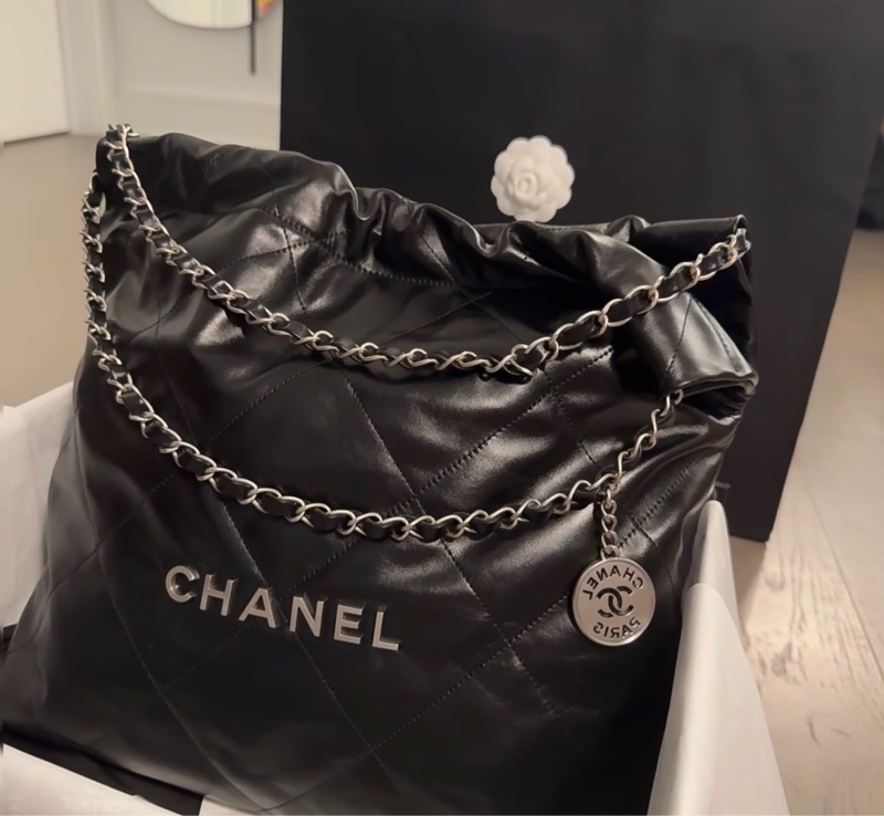 ෆ Chanel 22bag 黑銀中號垃圾袋🈶購證-4