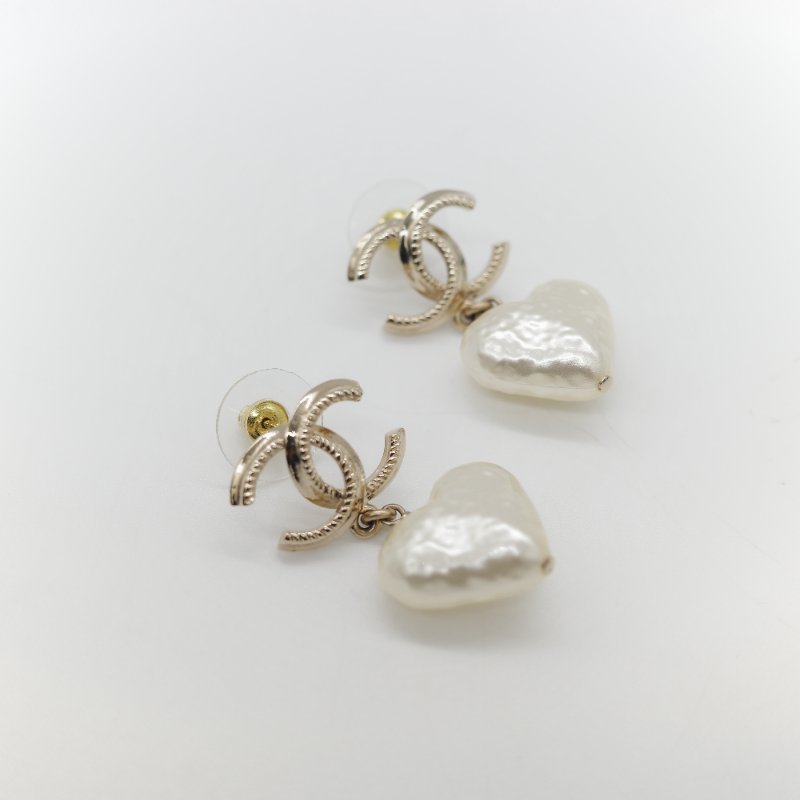 Chanel 香奈兒 CC Logo 淡金色 愛心 耳釘 耳環-2