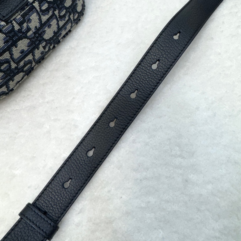 迪奧Saddle小包 Dior 深藍緹花拼黑牛皮迷你郵差包 斜背男包 2ADCA435YKS-17