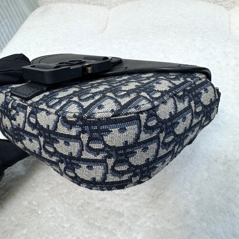 迪奧Saddle小包 Dior 深藍緹花拼黑牛皮迷你郵差包 斜背男包 2ADCA435YKS-20