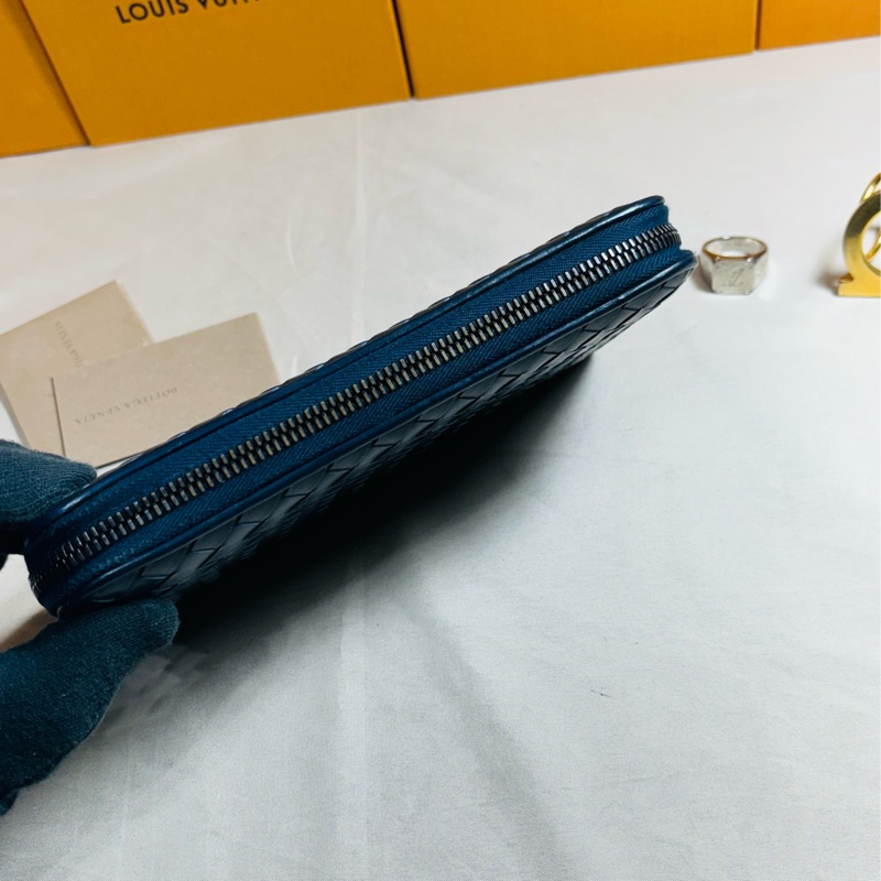 ✨近新閒置 超甜 BV bottega Veneta 質感深藍編織拉鏈8 卡零錢袋長夾 長錢包-6