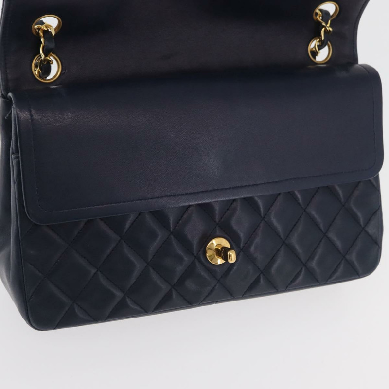 【日本直送】香奈兒 Matelasse 25 雙蓋鏈條包 羊皮 海軍藍 金 CC 標誌 正品 ka3835V-17