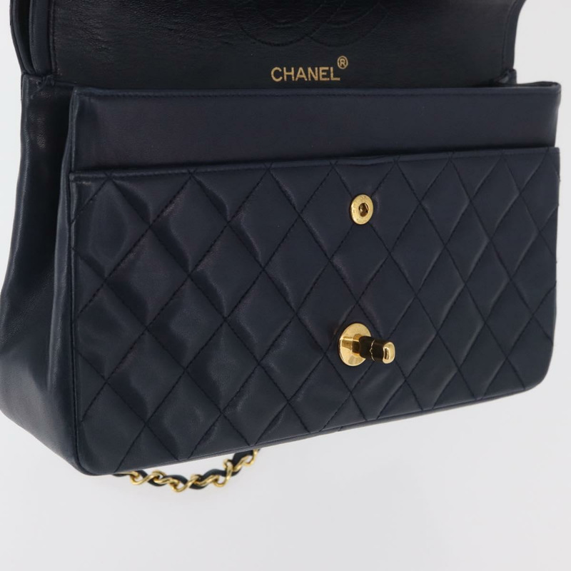 【日本直送】香奈兒 Matelasse 25 雙蓋鏈條包 羊皮 海軍藍 金 CC 標誌 正品 ka3835V-20