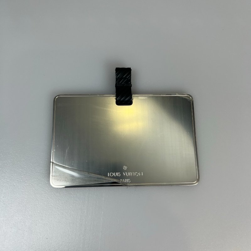 LV 黑水波紋皮革金銀轉釦TWIST包-8