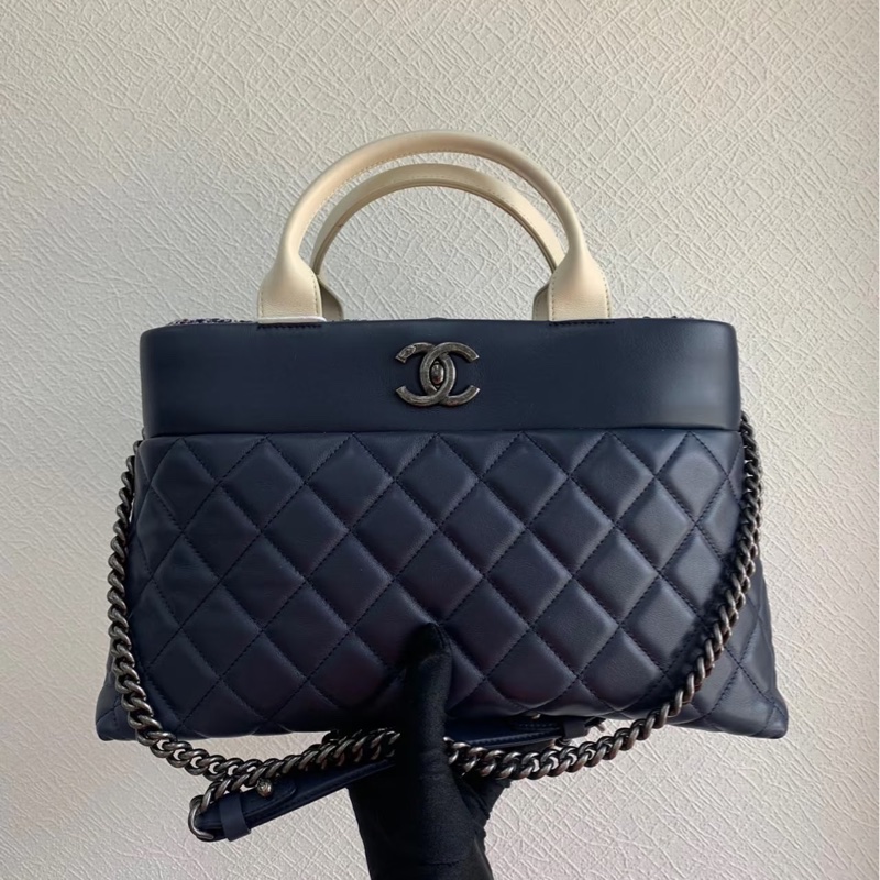 Chanel • 海軍藍牛皮銀釦毛呢鏈條包 2way 手提、斜背✔️-0