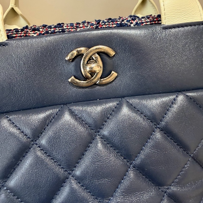 Chanel • 海軍藍牛皮銀釦毛呢鏈條包 2way 手提、斜背✔️-2