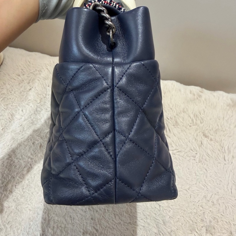 Chanel • 海軍藍牛皮銀釦毛呢鏈條包 2way 手提、斜背✔️-9
