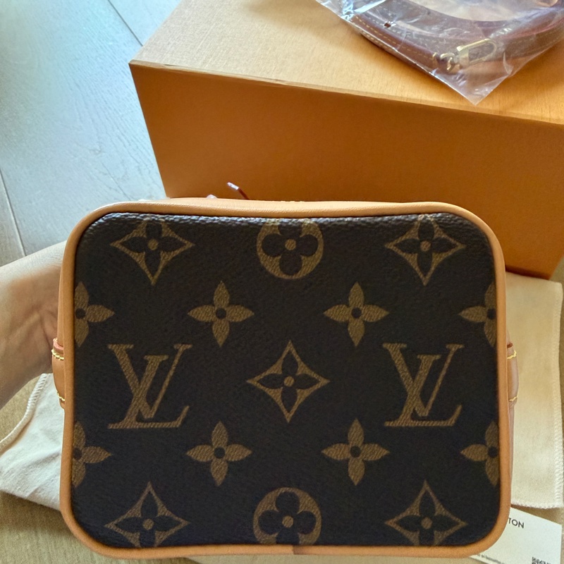 LOUIS VUITTON NANA NOE NV MNG 水桶包-8