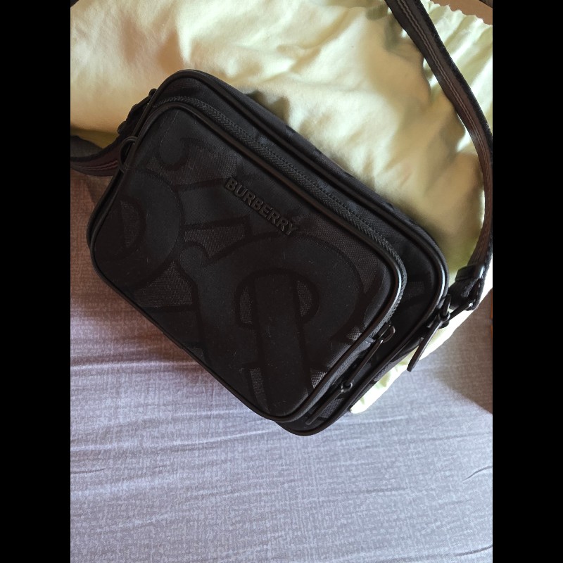 BURBERRY 印花 相機包 黑 尼龍斜背包-0