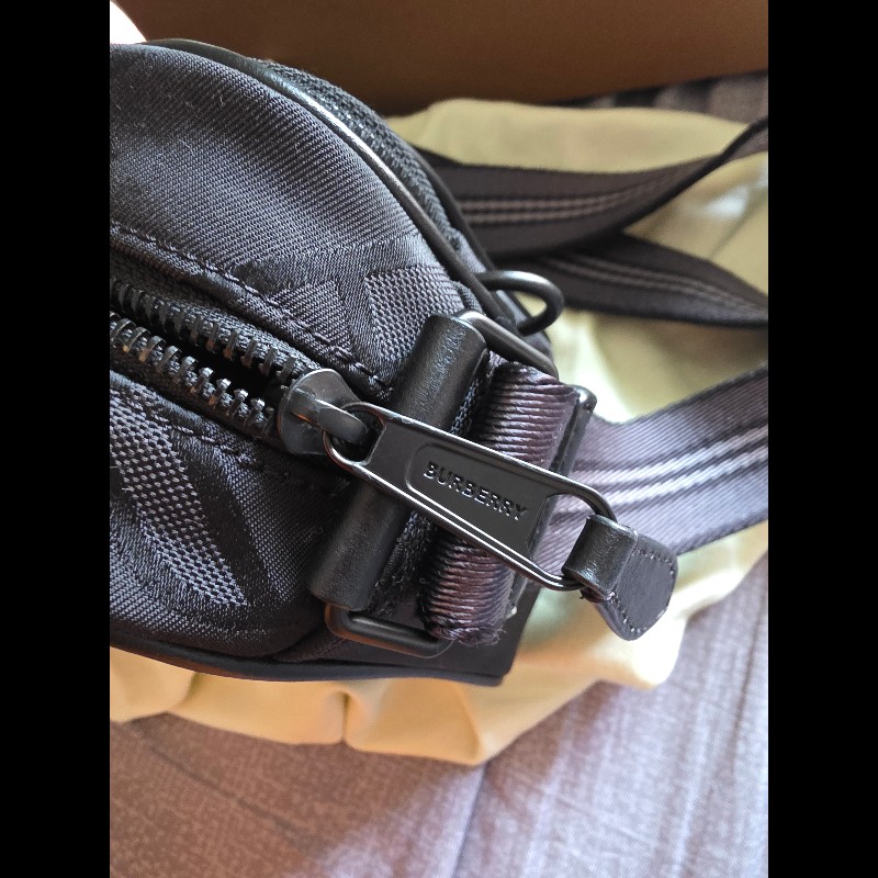 BURBERRY 印花 相機包 黑 尼龍斜背包-13