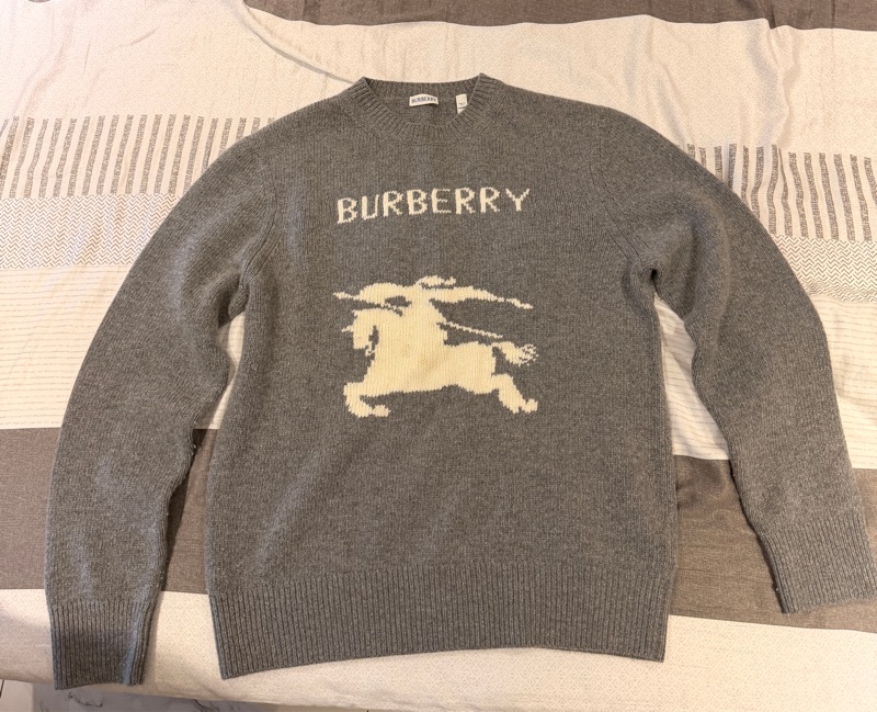 Burberry羊絨羊毛混紡針織衫 L號-0
