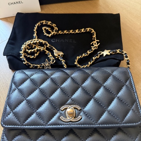 CHANEL  WOC 24c溜冰鞋