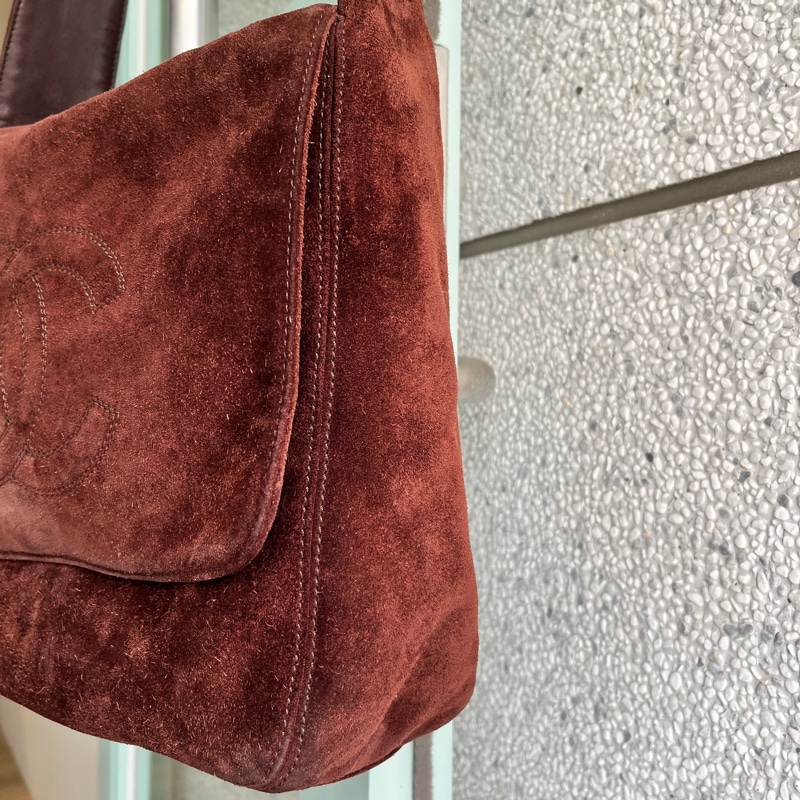 香奈兒 CHANEL 中古老香 可可棕色麂皮側背方包 通勤郵差包 流蘇吊飾-16