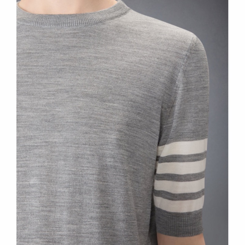 Thom Browne 女士 羊毛四條紋T恤IT-36 IT-42碼模特身高：178CM，穿著40碼。-3