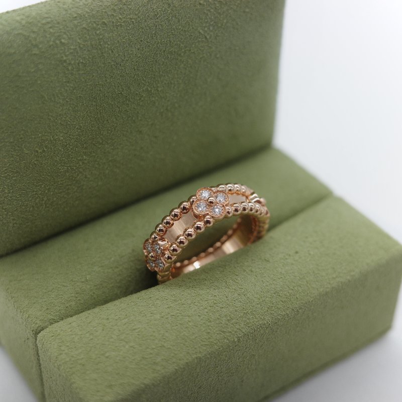 Van Cleef & Arpels 18K Yellow Gold 18K 黃金 Diamond Perlée Sweet Clovers Ring 鑲鑽 三葉草 戒指-1