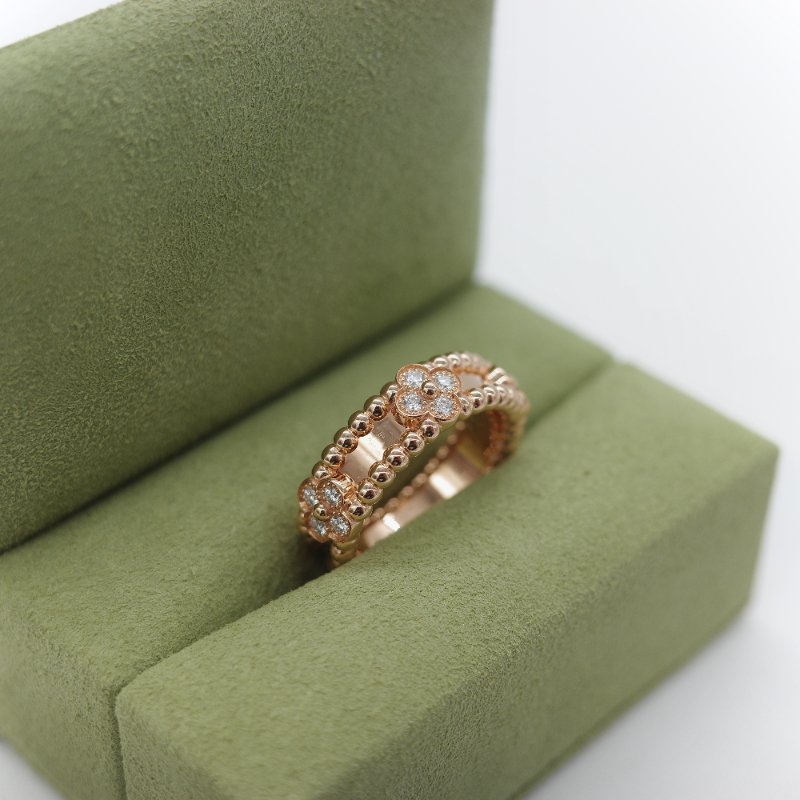 Van Cleef & Arpels 18K Yellow Gold 18K 黃金 Diamond Perlée Sweet Clovers Ring 鑲鑽 三葉草 戒指-2