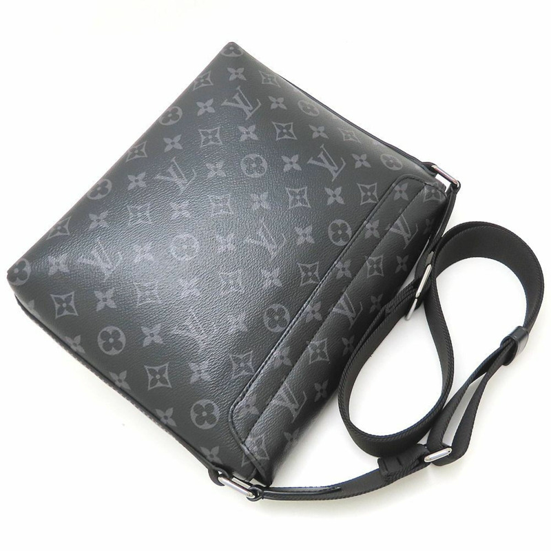路易威登 (LOUIS VUITTON) 路易威登 Monogram Eclipse District PM NV2 M45272 男士肩背包 黑色 353217-4