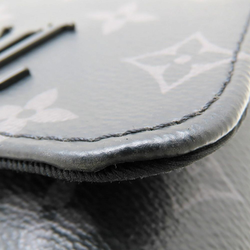 路易威登 (LOUIS VUITTON) 路易威登 Monogram Eclipse District PM NV2 M45272 男士肩背包 黑色 353217-13