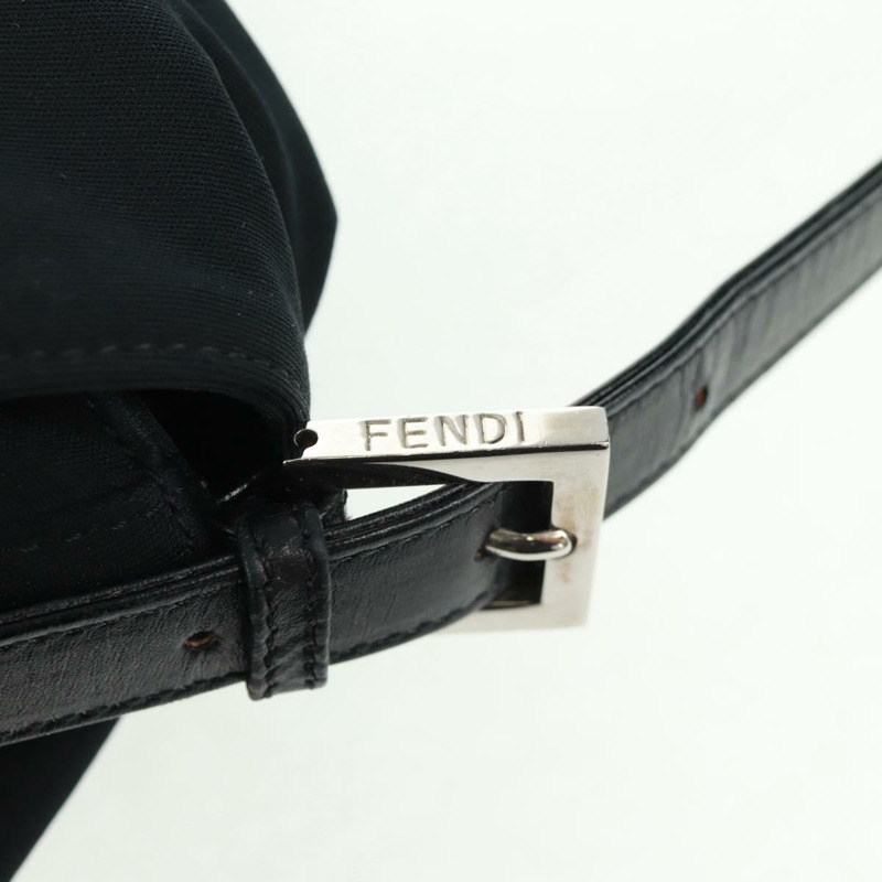 【日本直送】FENDI Mamma Baguette 單肩包 尼龍 黑色 銀色 正品 BA9559V-17