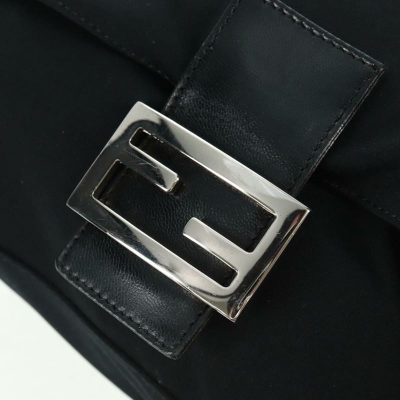 【日本直送】FENDI Mamma Baguette 單肩包 尼龍 黑色 銀色 正品 BA9559V-18