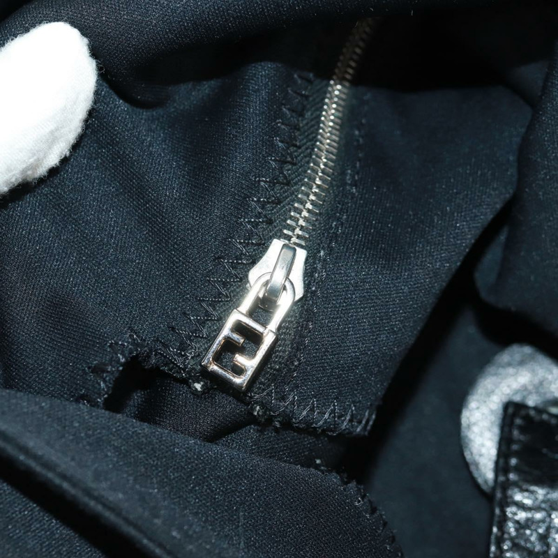 【日本直送】FENDI Mamma Baguette 單肩包 尼龍 黑色 銀色 正品 BA9559V-22