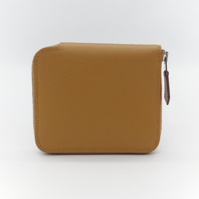 (母親節特惠♥️全網最低)Hermès 愛馬仕 芝麻色 Epsom 牛皮 絲巾內裡 短夾 拉鍊 錢包 卡包 Z 刻-1