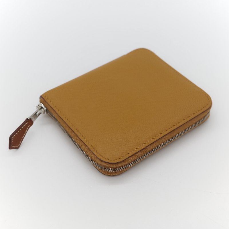 (母親節特惠♥️全網最低)Hermès 愛馬仕 芝麻色 Epsom 牛皮 絲巾內裡 短夾 拉鍊 錢包 卡包 Z 刻-3