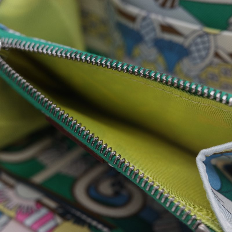 (母親節特惠♥️全網最低)Hermès 愛馬仕 芝麻色 Epsom 牛皮 絲巾內裡 短夾 拉鍊 錢包 卡包 Z 刻-18