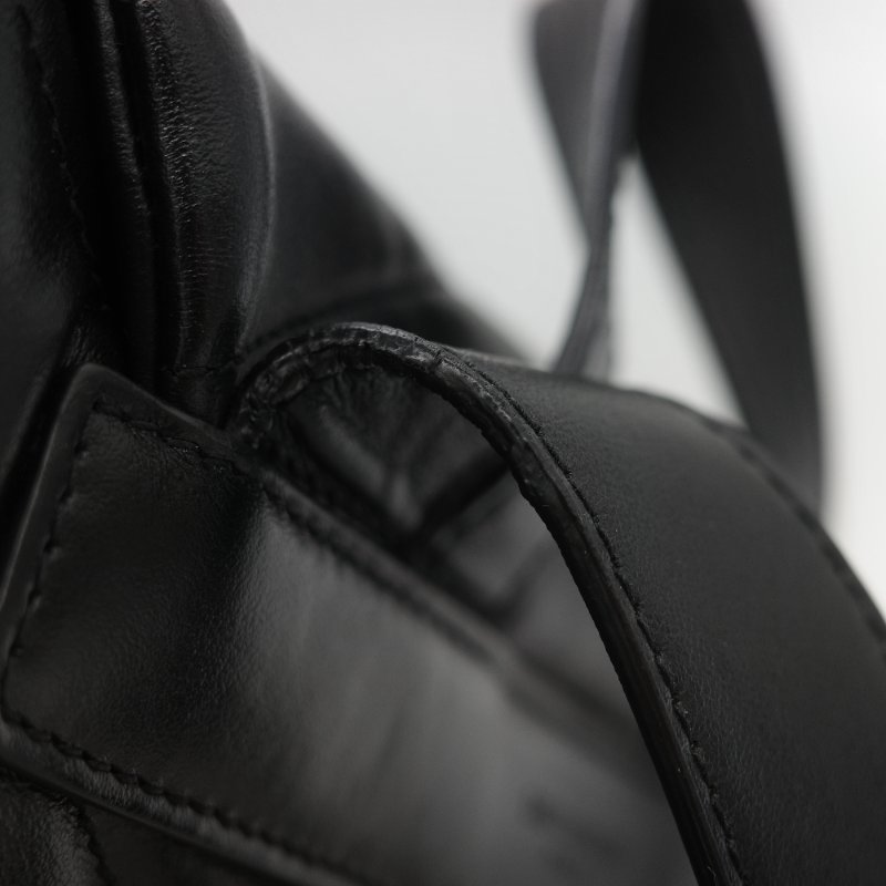 Saint Laurent 聖羅蘭 V 紋 牛皮 雙肩包 後背包-17