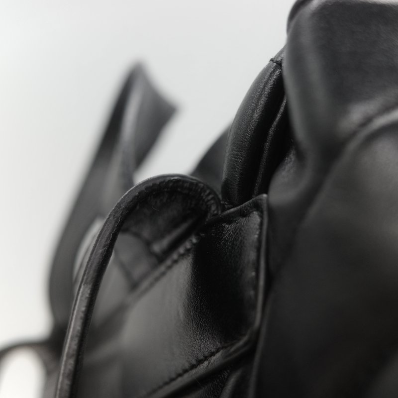 Saint Laurent 聖羅蘭 V 紋 牛皮 雙肩包 後背包-18