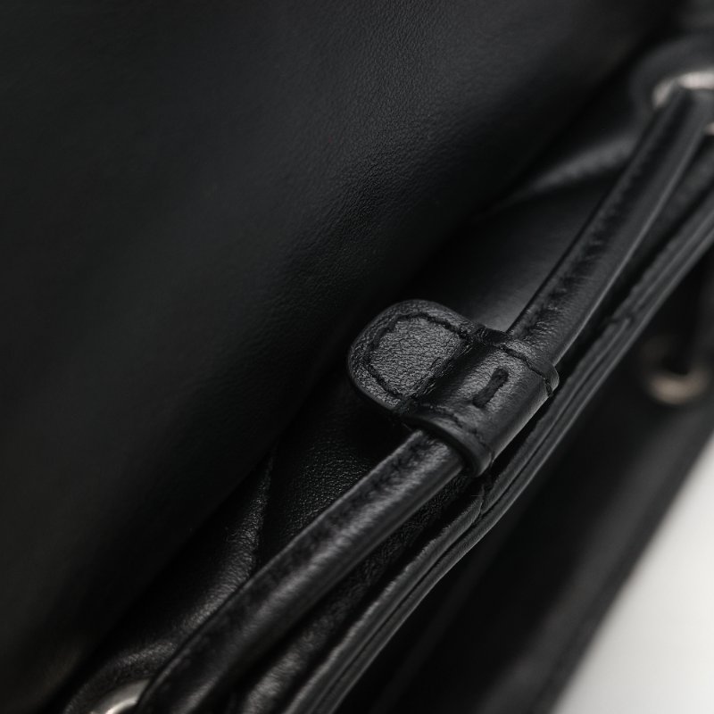 Saint Laurent 聖羅蘭 V 紋 牛皮 雙肩包 後背包-22