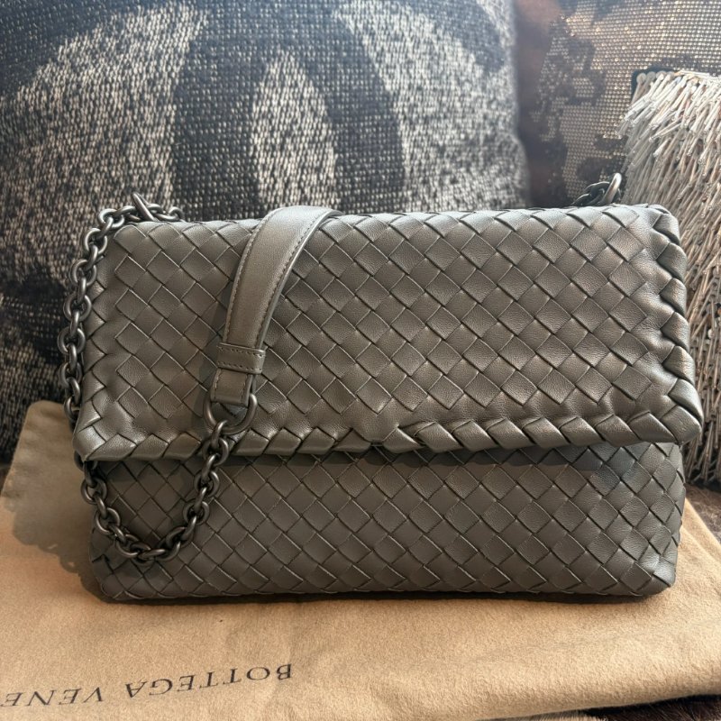 BV 編織翻蓋鏈包 灰色-1