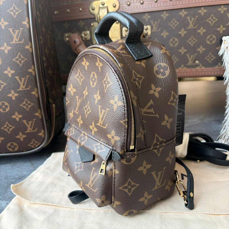 LV 原花紋MINI後背包 晶片款-2