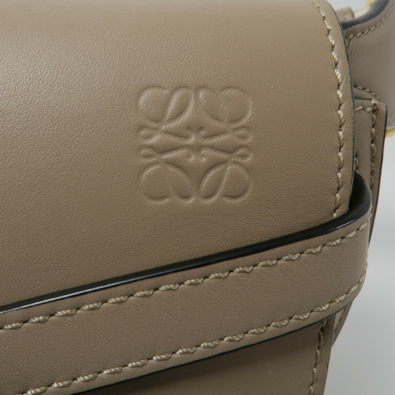 LOEWE 牛皮皮革Mini Gate肩背袋-5