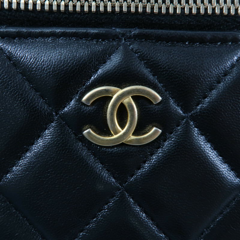 CHANEL 羊皮皮革Vanity Case鏈帶手挽肩背兩用袋-6