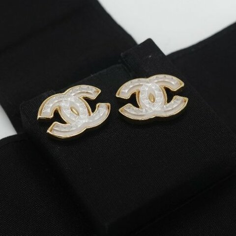 Chanel 香奈兒 白色樹脂 金色 CC 耳釘 耳環