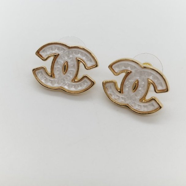Chanel 香奈兒 白色樹脂 金色 CC 耳釘 耳環-1