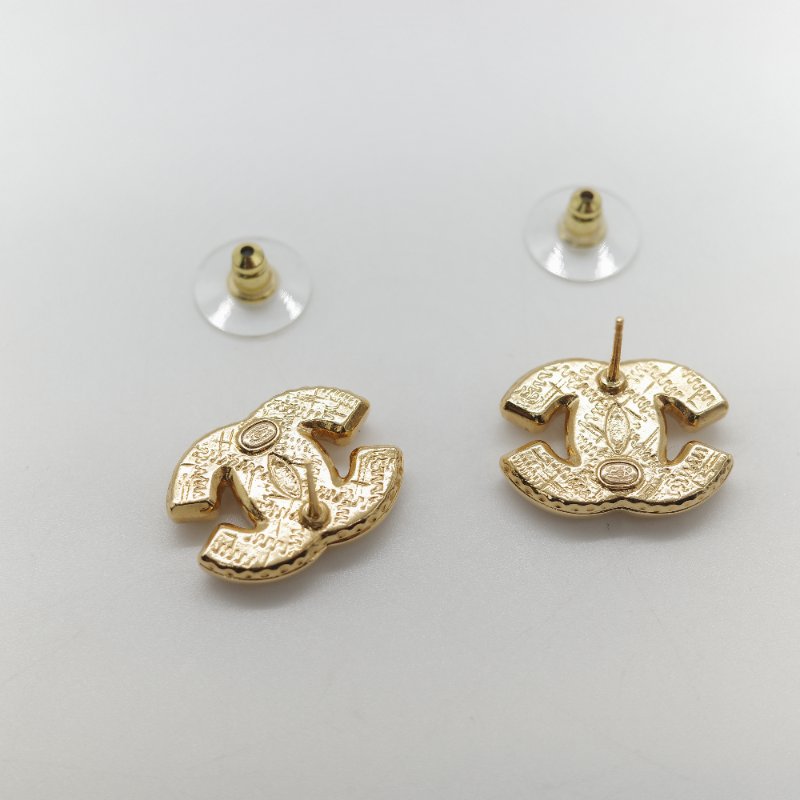 Chanel 香奈兒 白色樹脂 金色 CC 耳釘 耳環-4