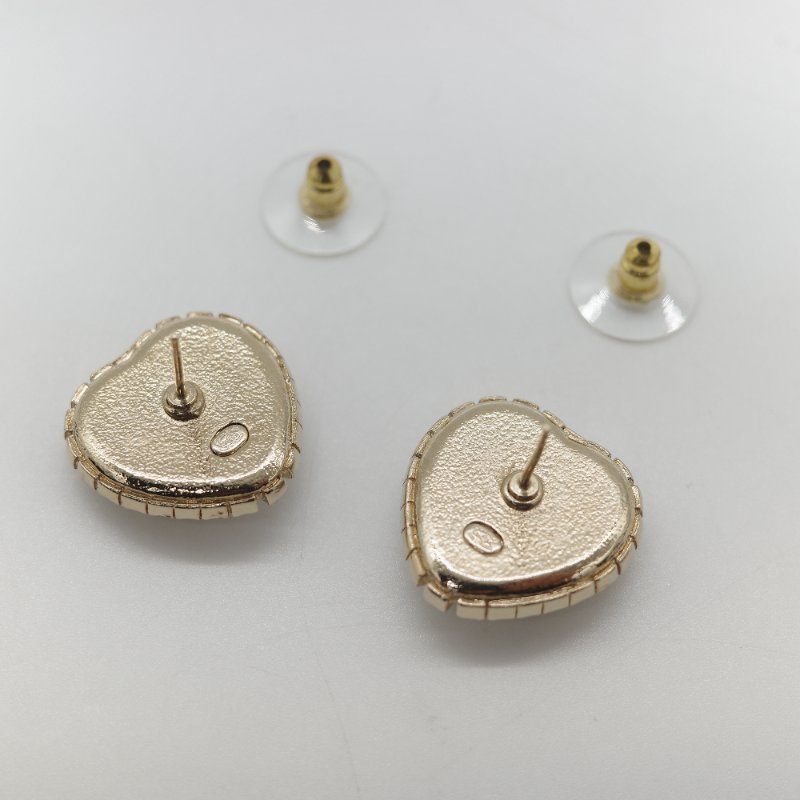 Chanel 香奈兒 白色珍珠 CC 水鑽 愛心💗 耳釘 耳環-3