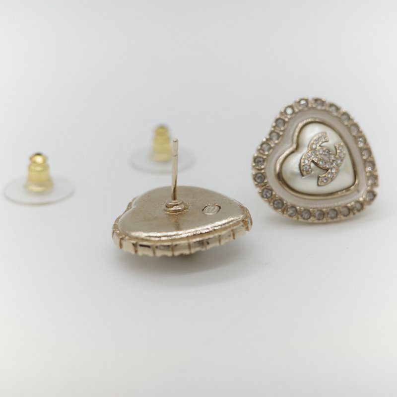 Chanel 香奈兒 白色珍珠 CC 水鑽 愛心💗 耳釘 耳環-4