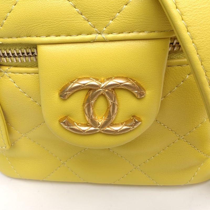 CHANEL 22S方盒子化妝包黃色羊皮晶片金扣雙金珠皮穿鏈-4