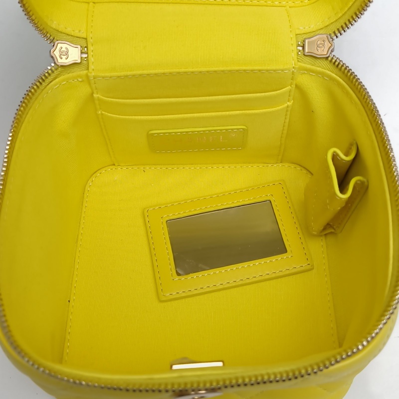 CHANEL 22S方盒子化妝包黃色羊皮晶片金扣雙金珠皮穿鏈-5