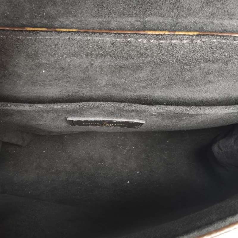 LOUIS VUITTON LockyBB鎖頭包黑色牛皮/PVC金扣晶片PVC-4