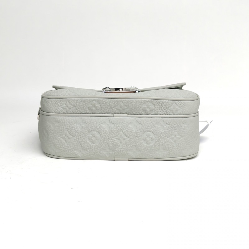 LOUIS VUITTON 灰色牛皮銀扣晶片SLockMessenger郵差包-3