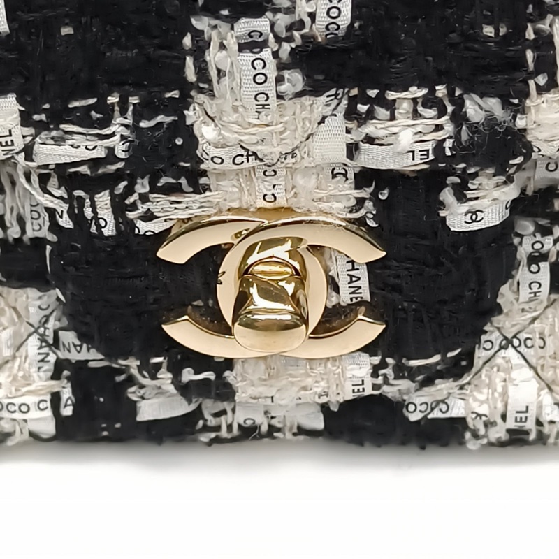 CHANEL CF口蓋包大Mini黑白毛呢29開金扣-4