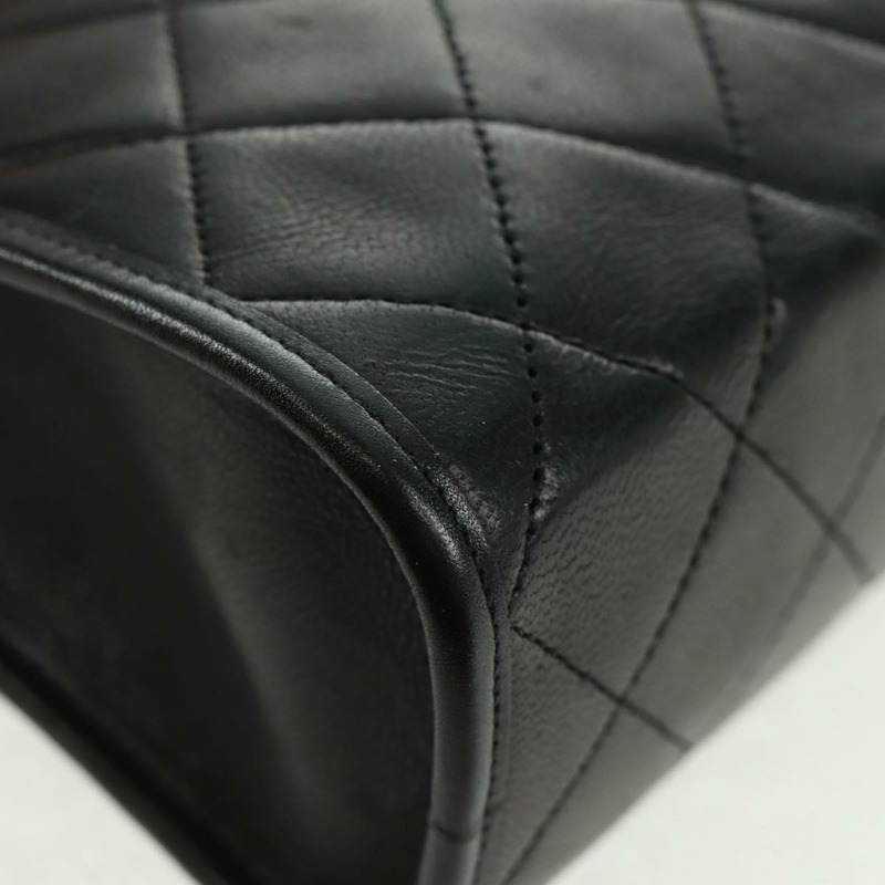 【日本直送】香奈兒 (CHANEL) Matelasse 羊皮手拿包,黑色,金色雙C標誌,貨號 162542AV-8